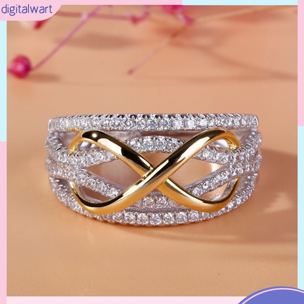 Nhẫn đính hôn đính đá hình số 8 sang trọng