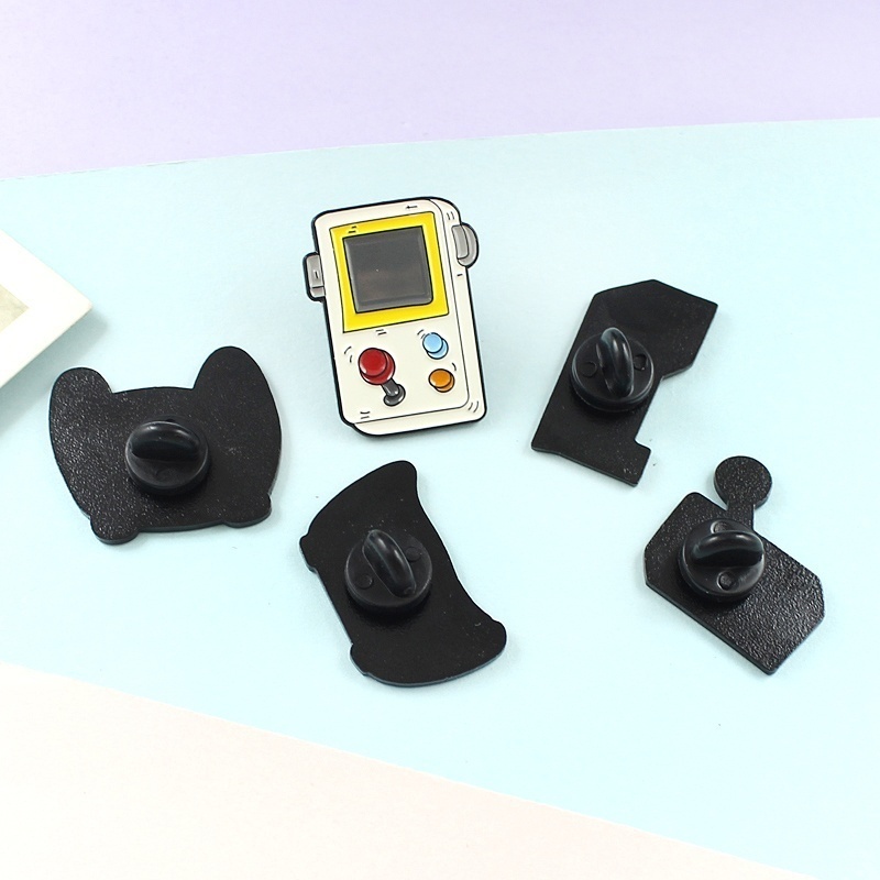 Ghim Cài Áo Hình Máy Chơi Game Hoạt Hình Dễ Thương