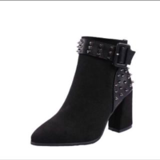 Boots đinh tán hàng nhập
