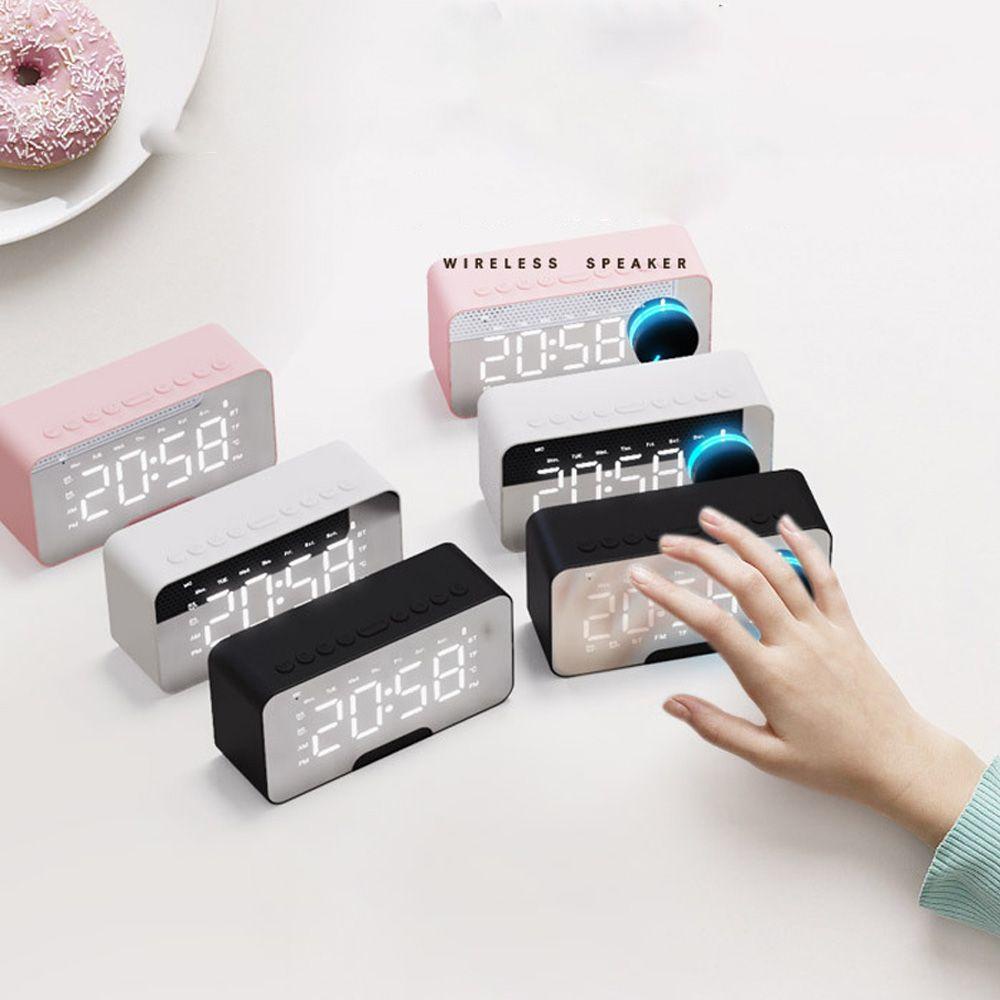 Đồng Hồ Điện Tử Màn Hình LED Kỹ Thuật Số Kèm Sạc USB Tiện Dụng Cho Gia Đình / Văn Phòng