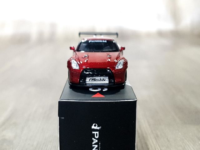 Xe Mô Hình Pandem Nissan GT-R R35 GT Wing Lava 1:64 MiniGT ( Đỏ #92)