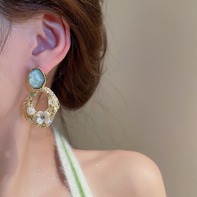 Bông Tai Hình Vuông Đính Đá / Ngọc Trai Phong Cách Dân Tộc Thời Trang Mới