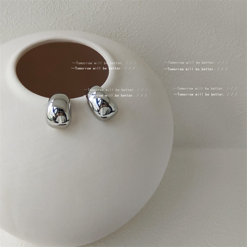 Khuyên Tai Kim Loại Mạ Bạc 925 Thiết Kế Cong Phong Cách Hong Kong Cá Tính Cao Cấp Cho Nữ F374