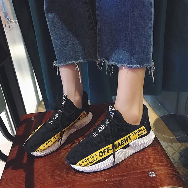 GIÀY BÁNH MÌ THỂ THAO CÓ CHỮ KÈM HỘP 1801 | BigBuy360 - bigbuy360.vn