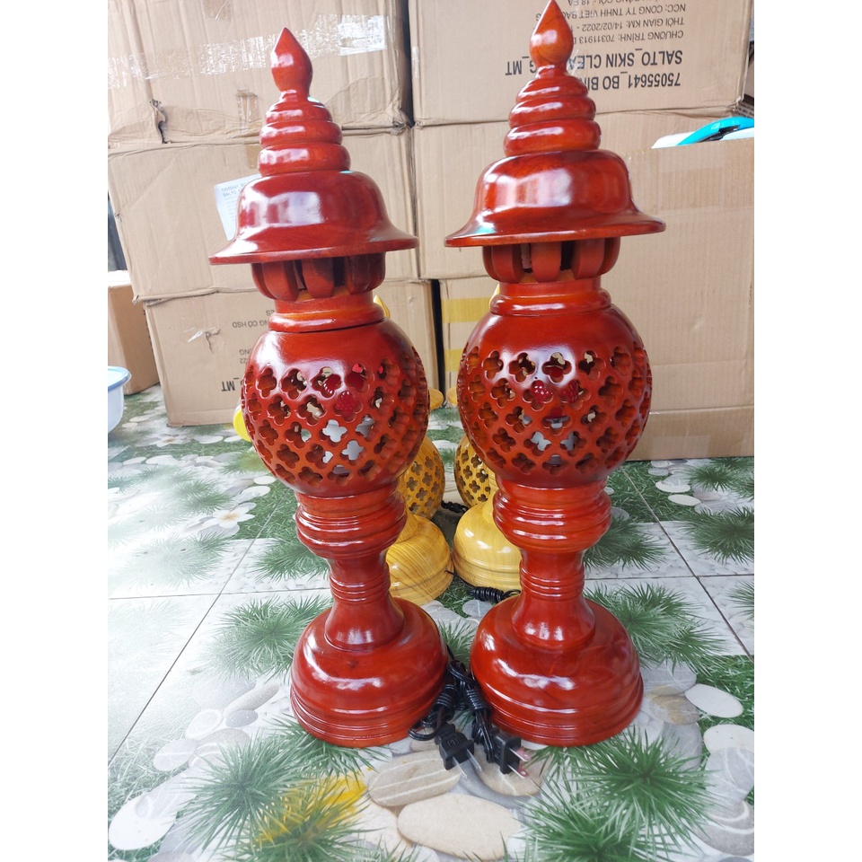 Đôi đèn -Cặp đèn thờ gỗ xà cừ nhiều kích thước
