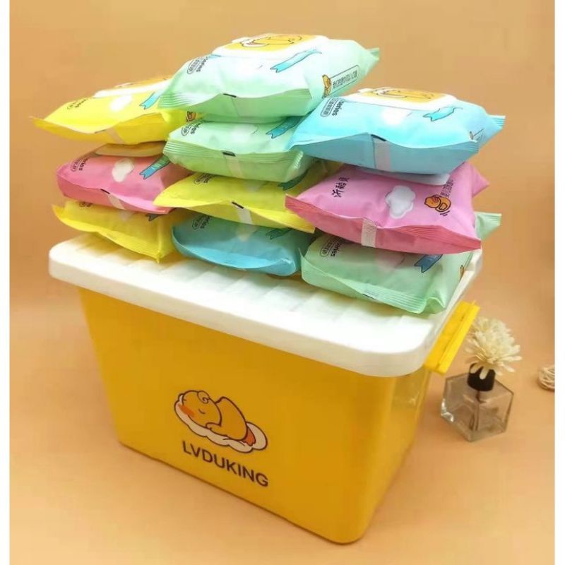 Khăn ướt Vịt Vàng kháng khuẩn không chứa cồn, gói 80 tờ