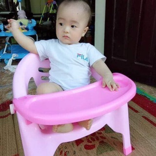 Ghế tập ăn dặm có đệm hơi êm mông cho bé ngồi tập ăn