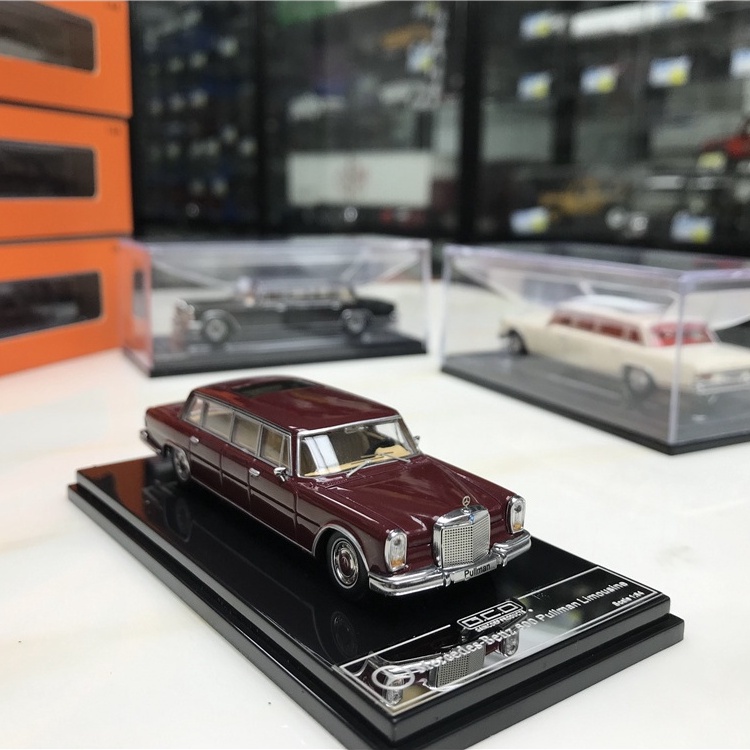 Đồ chơi cho bé trẻ em figure mô hình trang trí trưng bày decor bàn làm việc cao cấp giá rẻ xe oto mercedes benz s600 V26