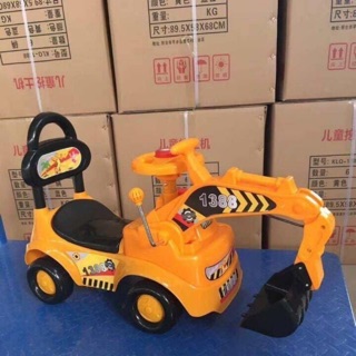 Xe cần cẩu cho bé chòi chân