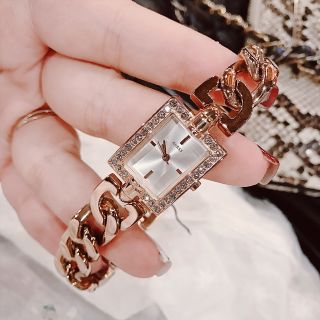 Đồng hồ nữ Guess W0540L2