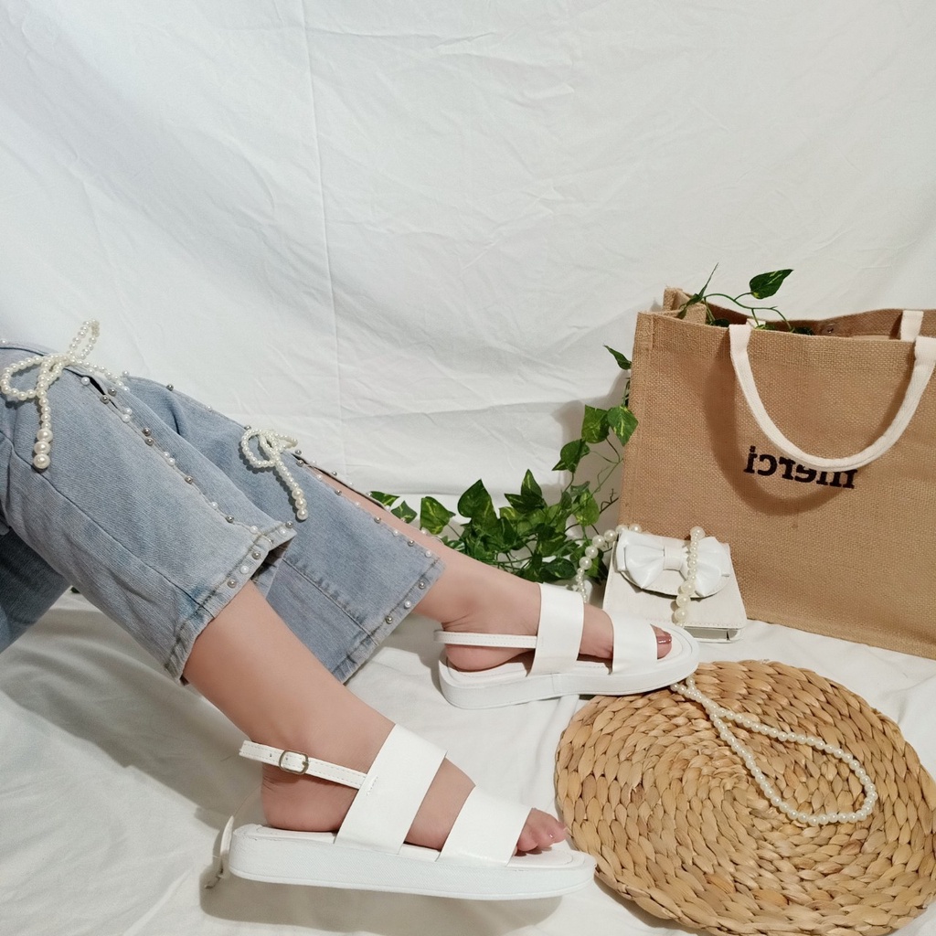 Giày sandal nữ đế bánh mì quai hậu đi học,dạo phố màu trắng siêu sành điệu