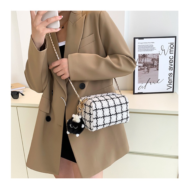 Túi Đeo Vai Màu Trắng Đen Thời Trang Mùa Hè 2022 Cho Nữ