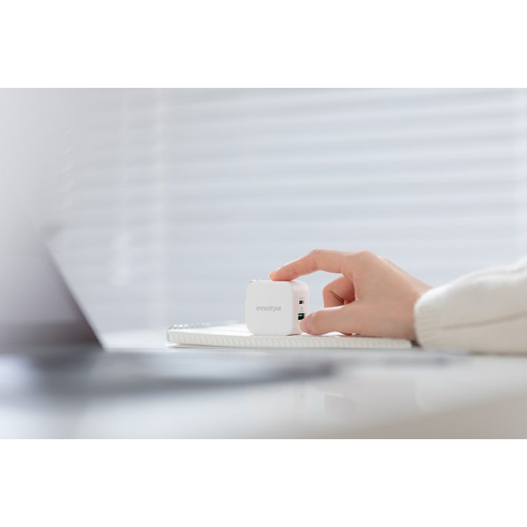 Sạc Nhanh InnoStyle Minigo Pro III DUAL PD/QC3.0 20W WHITE