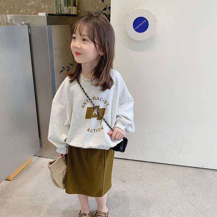[Hàng Mới Về] Áo Thun Tay Dài Dáng Rộng Xẻ Tà Phong Cách Phương Tây Mùa Thu Cho Bé Gái