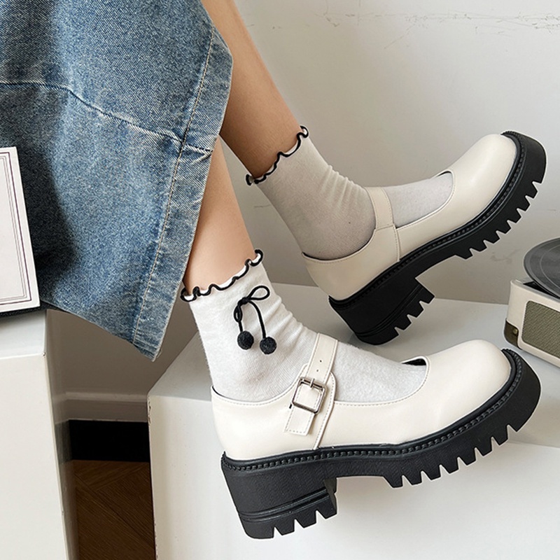 Giày lười IELGY màu đen/ màu be đế bằng phong cách cổ điển dành cho nữ