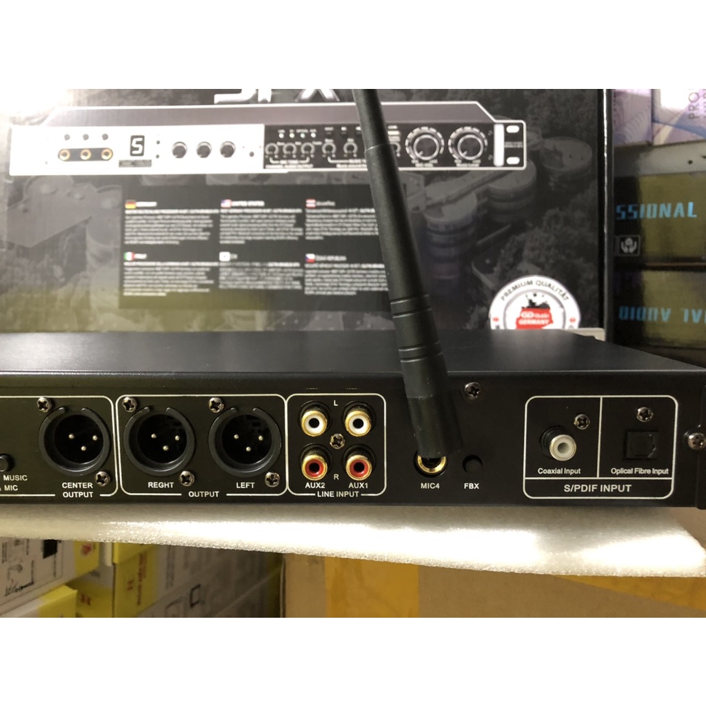 Vang cơ lai số GD Gutin Brabus 3FX , chống hú , chống rít , có cổng quang , blutooth , usb + tặng 2 dây canon