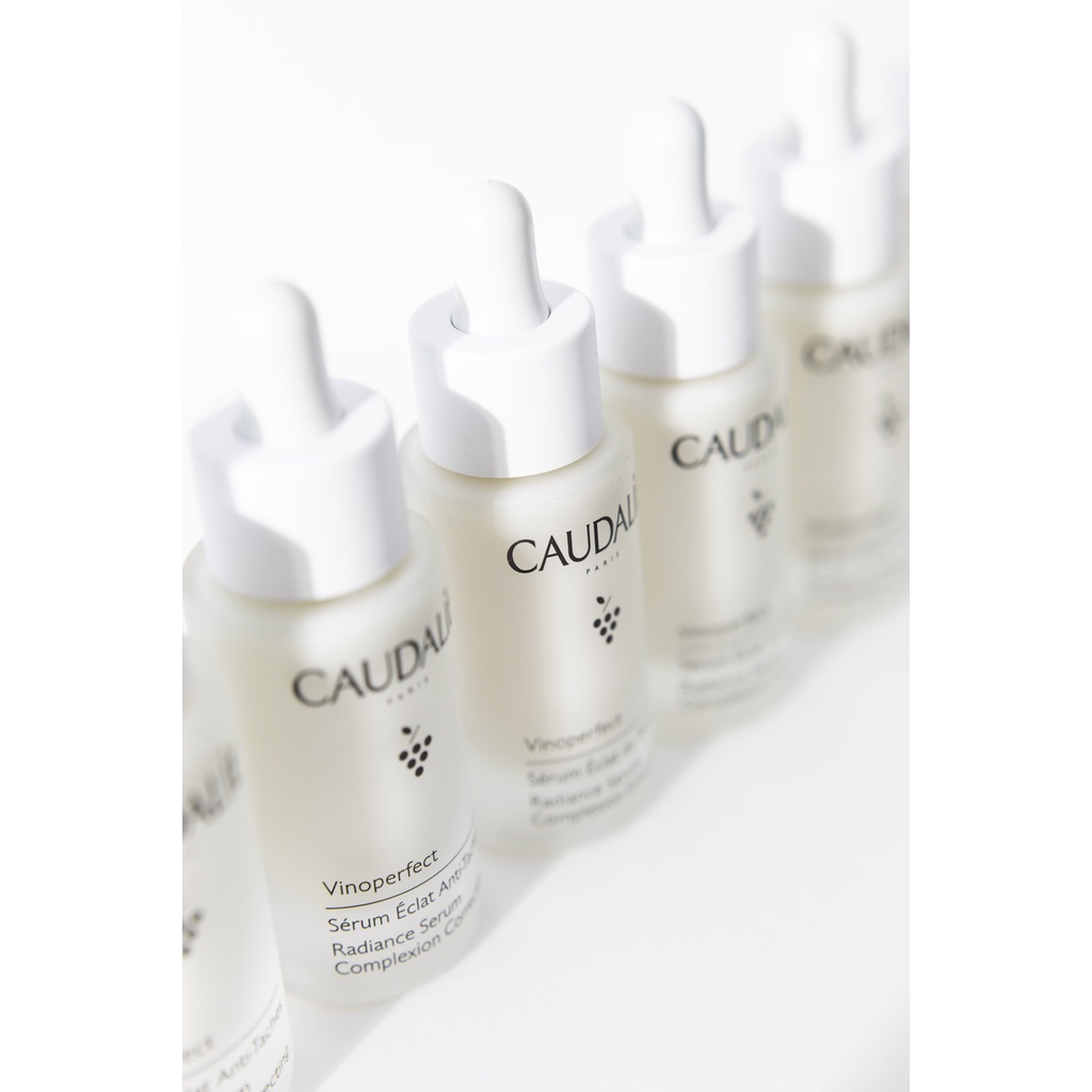 Bộ sản phẩm dưỡng da và chống nắng Caudalie Daily Sun Protection Duo - Set Vinoperfect serum + SPF50 - 25ml Gift 55ml