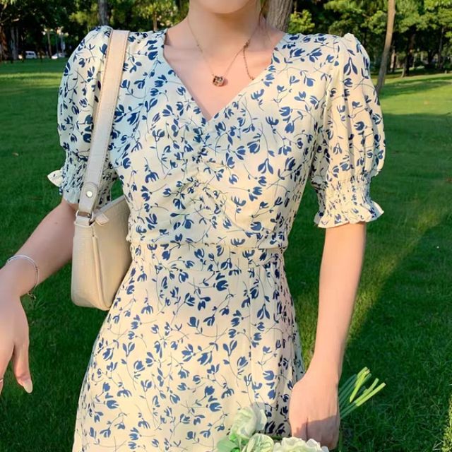 [Mã SKAMA06 giảm 8% tối đa 50K đơn 250K] [Có video] [SẴN ] Đầm hoa nhí ulzzang cổ tim dáng xòe xẻ tà | BigBuy360 - bigbuy360.vn