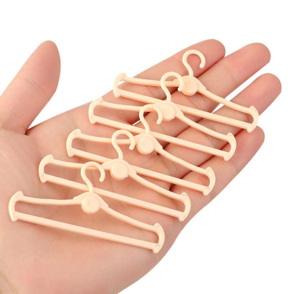 Móc Treo Quần Áo Đồ Chơi Búp Bê Bằng Nhựa