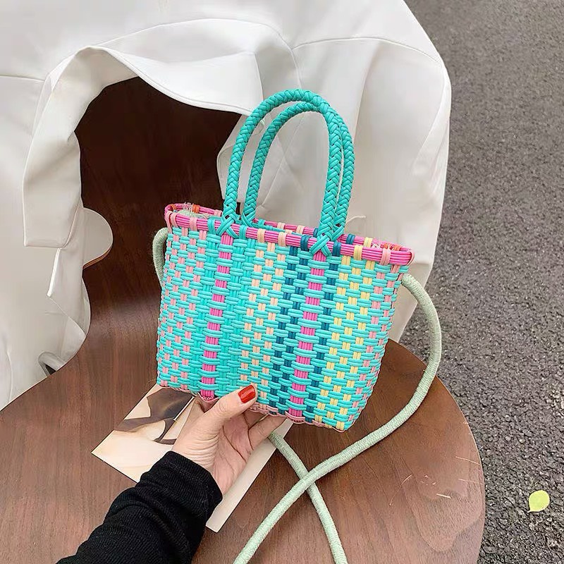 Túi Cói Đan Lát Chất Liệu PVC Bền Bỉ