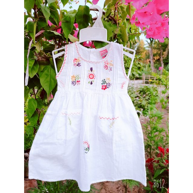 Váy của mom Thu Hà