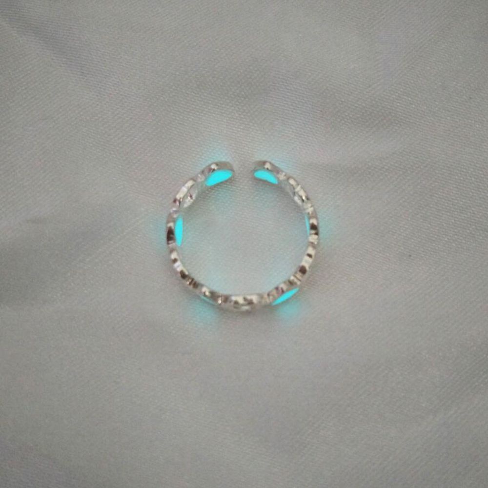 Nhẫn hở mạ bạc màu sắc phản quang độc đáo thời trang cho nữ