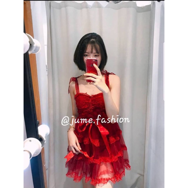 Đầm ren thiết kế dây nơ