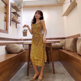 Đầm 2s caro vàng xẻ