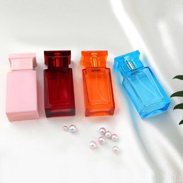 Chai đựng nước hoa thủy tinh cao cấp kiểu dáng TF 30ml phun sương nhiều màu