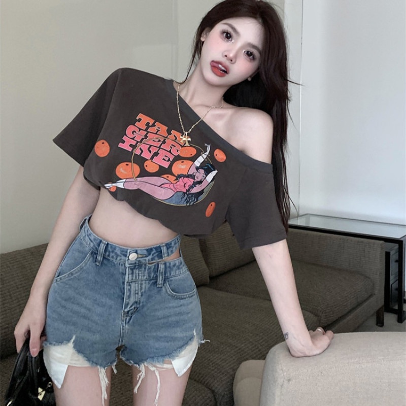 Áo Thun Tay Ngắn Trễ Vai In Họa Tiết Graffiti Quyến Rũ Thời Trang Cho Nữ