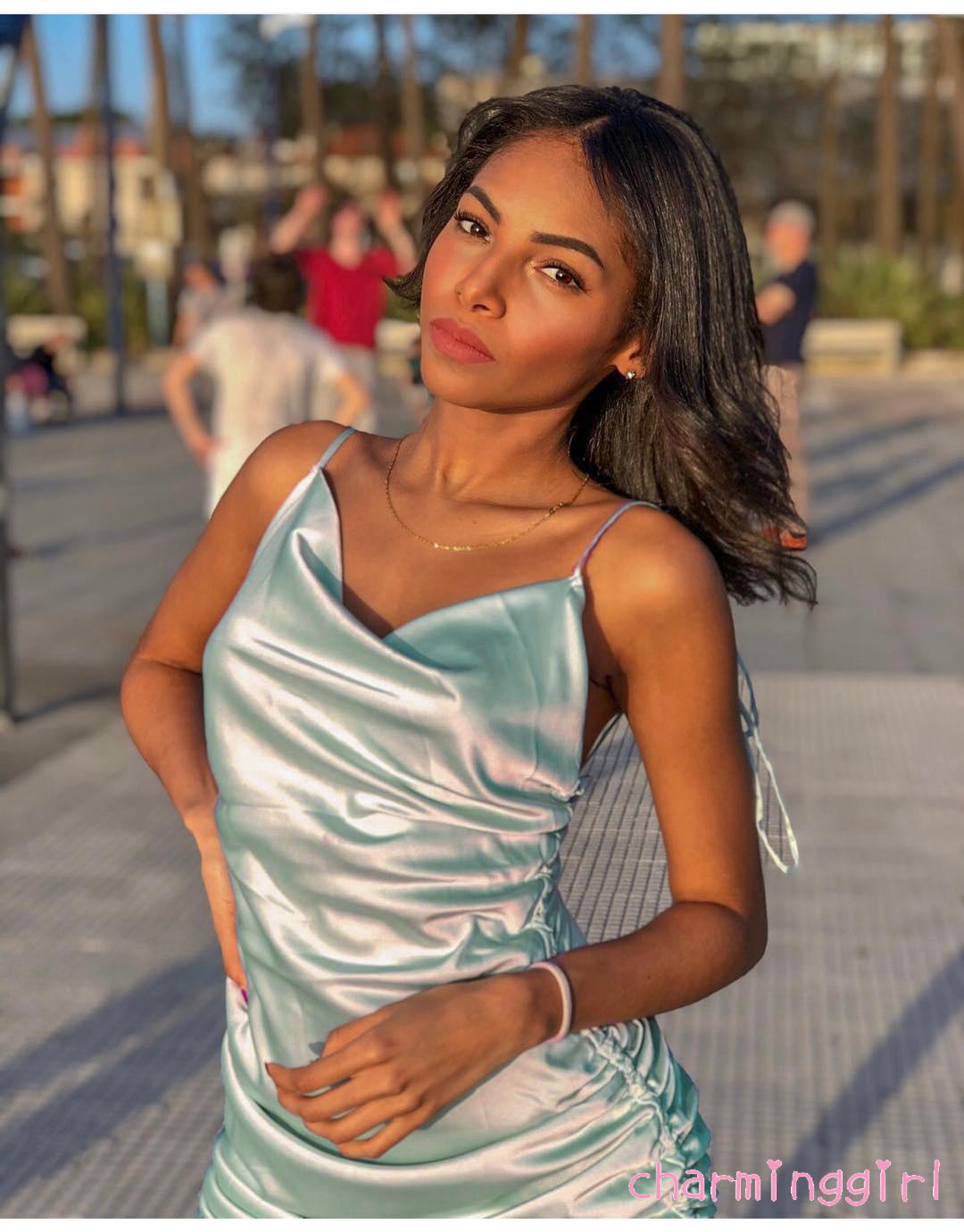 Váy hai dây phối dây rút thời trang quyến rũ dành cho nữ | BigBuy360 - bigbuy360.vn