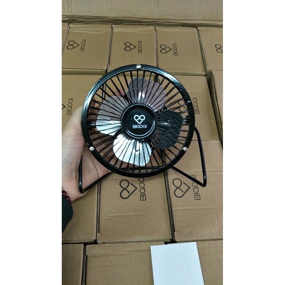 Quạt Lồng Sắt Mini Cổng USB (Giao Màu Ngẫu Nhiên) | BigBuy360 - bigbuy360.vn