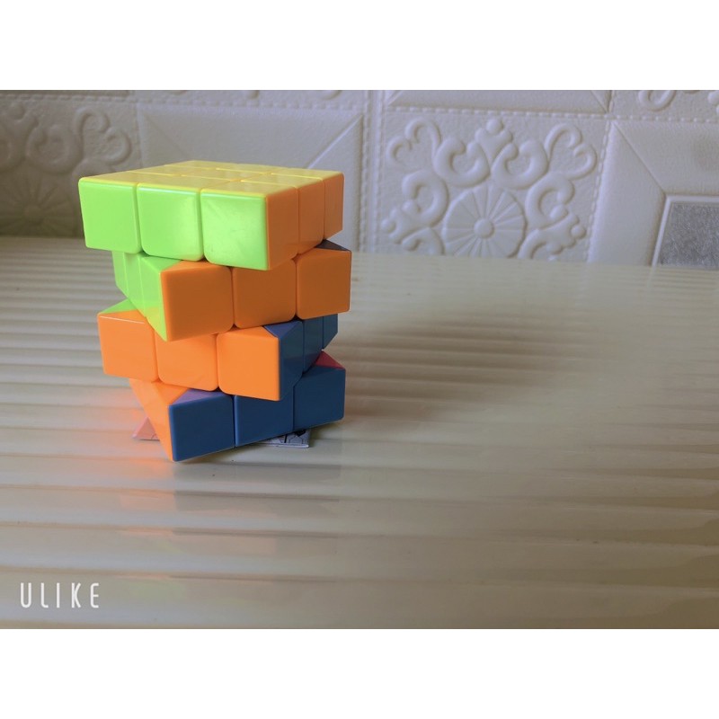 Biến thể Rubik. 3x3x4 Stickerless