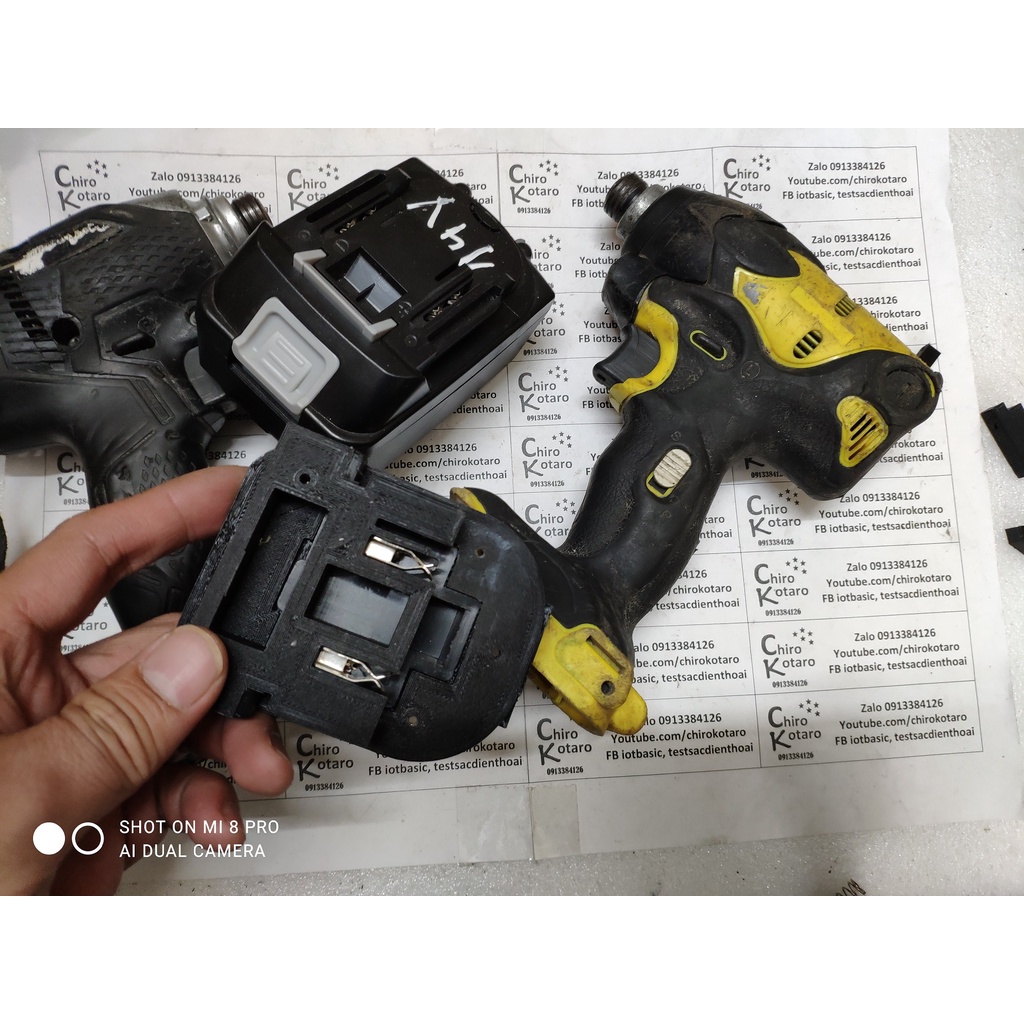 Đế chuyển pin máy Hitachi 14.4V Li-ion sang dùng hộp pin cài Makita