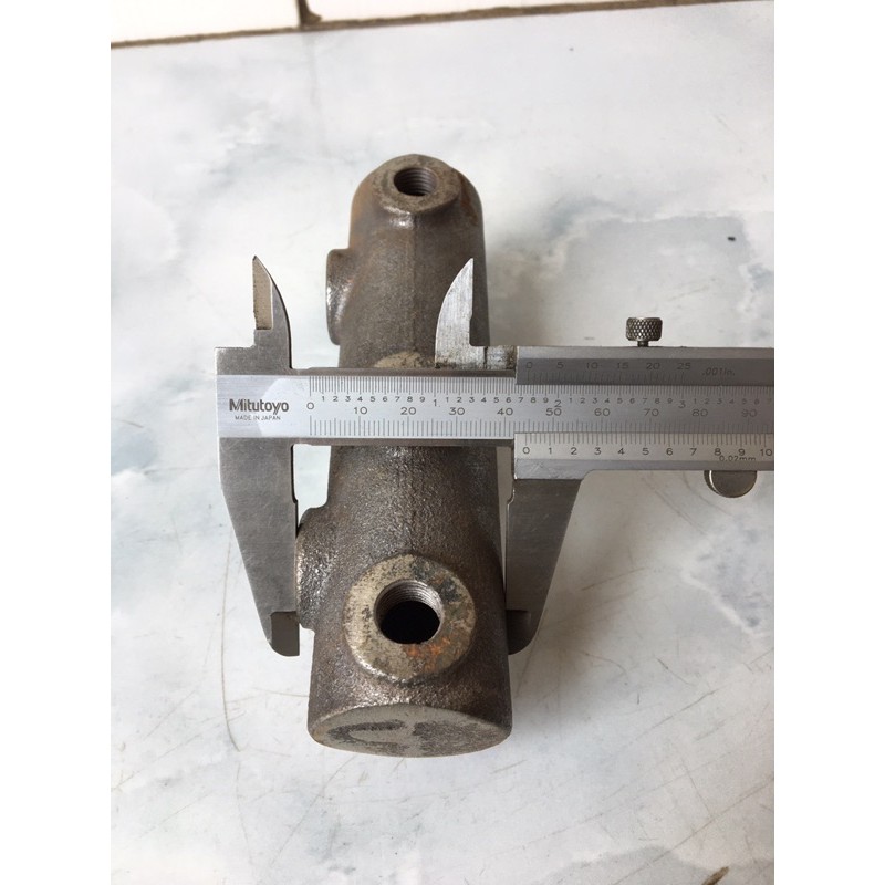 Cụm gang chia hơi 5 lỗ phi 13mm