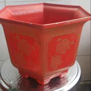 CHẬU NHỰA LỤC GIÁC ĐỎ HOA VĂN ĐẸP CAO22CM RỘNG 26.5CM TRỒNG CÂY VÀ HOA KIỂNG