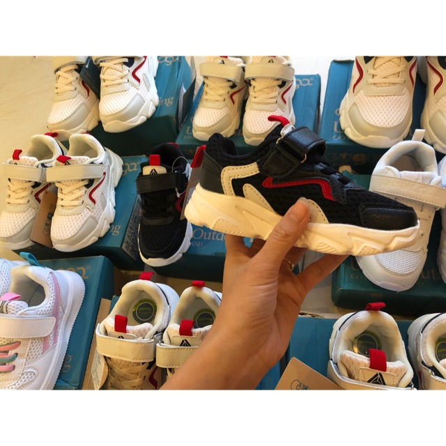 Giày Coga sale khủng