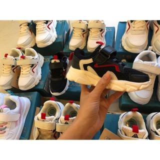 Giày Coga sale khủng