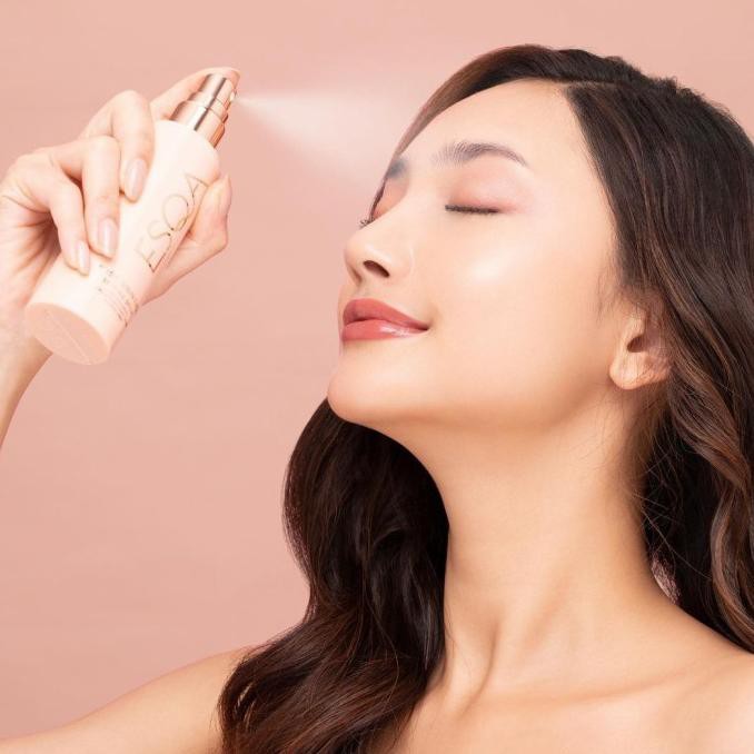 Xịt khoáng cố định lớp trang điểm Esqa | BigBuy360 - bigbuy360.vn