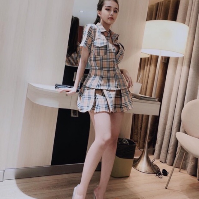 Set BBR chân váy xoè xếp li