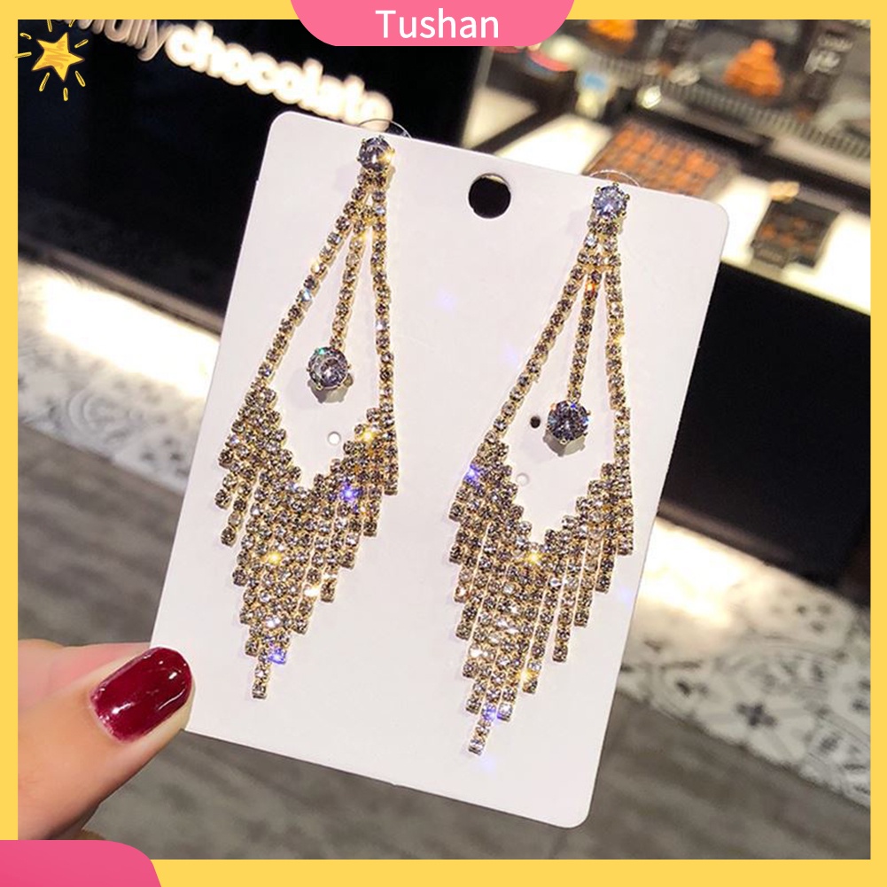 Bông tai tua rua dáng dài đính đá sang trọng