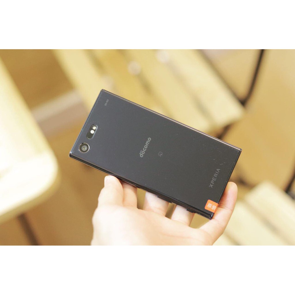 [LỖI 1 ĐỔI 1] Điện thoại Sony X compact ! Nhỏ gọn ! Chống nước IP68, ram 3Gb 32Gb, Android 8.0, Pin trâu 2700!