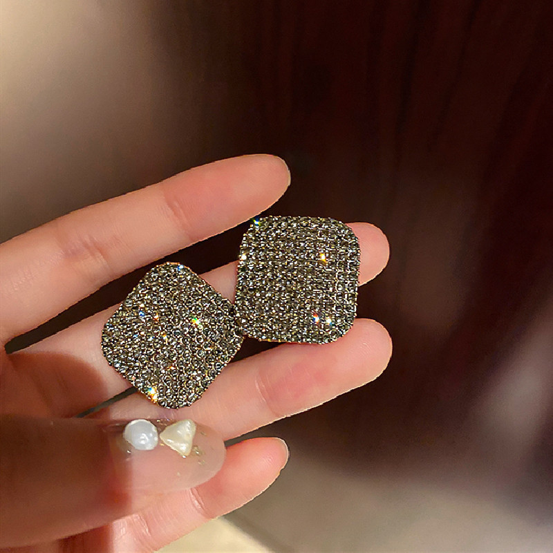 Bông tai vuông khảm ngọc trai nhân tạo S925