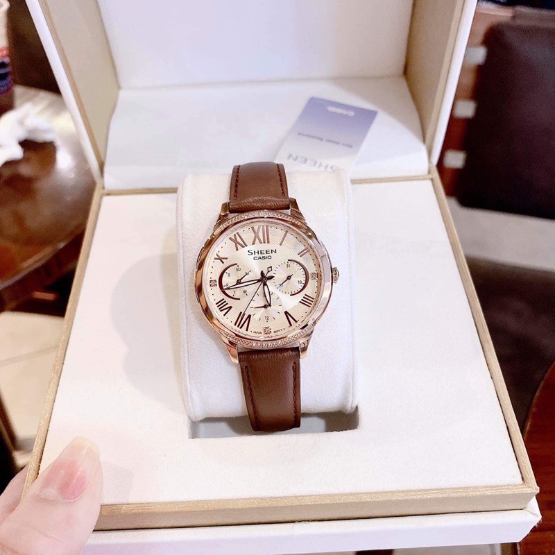 đồng hồ nữ Casio .