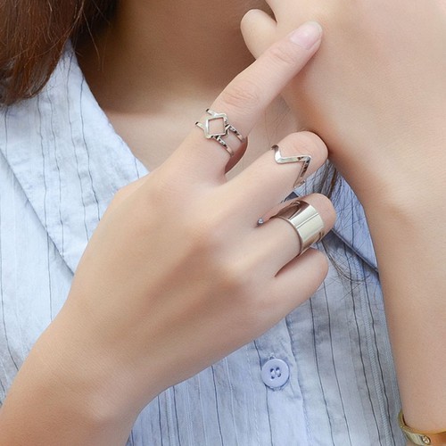 Bộ 3 Chiếc Nhẫn Cá Tính Titan Ko Đen TT 2525