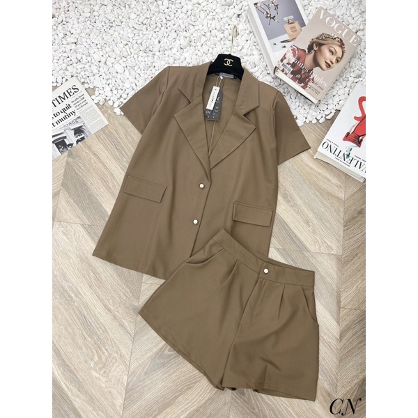 Set áo blazer kèm quần sóc loại 1 | BigBuy360 - bigbuy360.vn