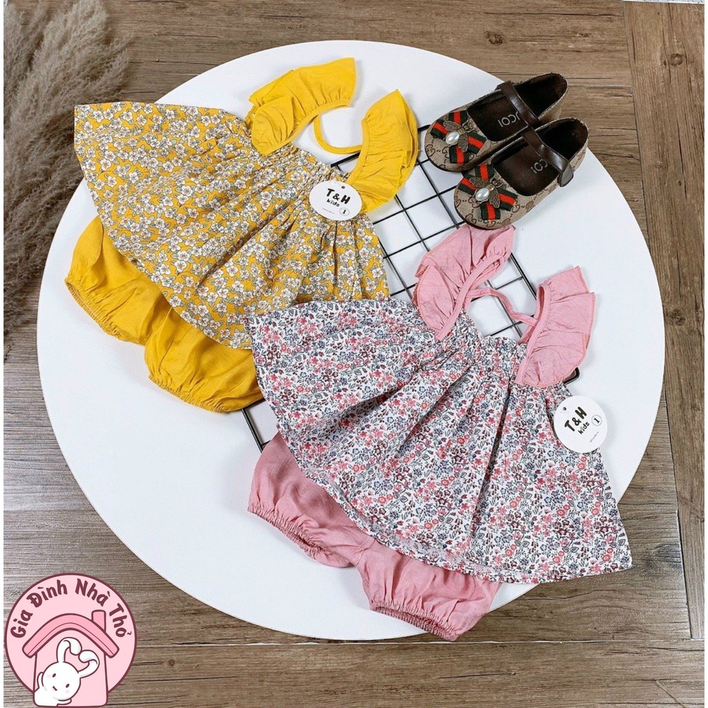 Set bộ áo cánh tiên hoa nhí quần đũi mát cho bé gái ở nhà đi chơi