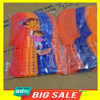 Lược Nhựa Chải Tóc 1 Cái (Màu Ngẫu Nhiên)