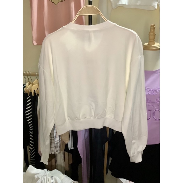 Phông new croptop dài tay Mickey Frends trắng size dưới 55kg