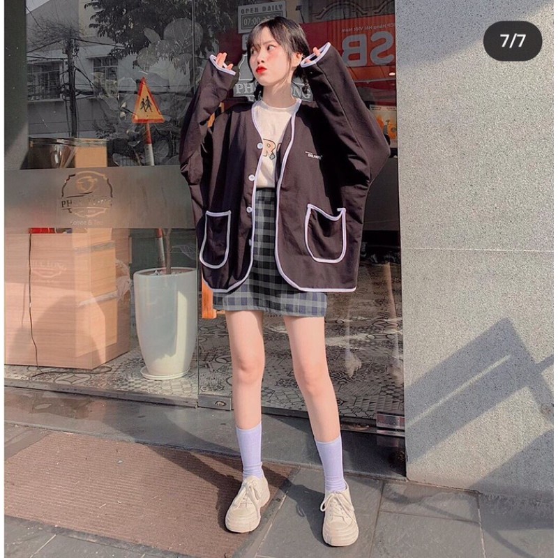 Áo khoác nỉ, áo hoodie nữ from rộng hai túi có nút nam nữ mix đều ngầu chất nỉ bông dày mịn giữ ấm tốt | BigBuy360 - bigbuy360.vn